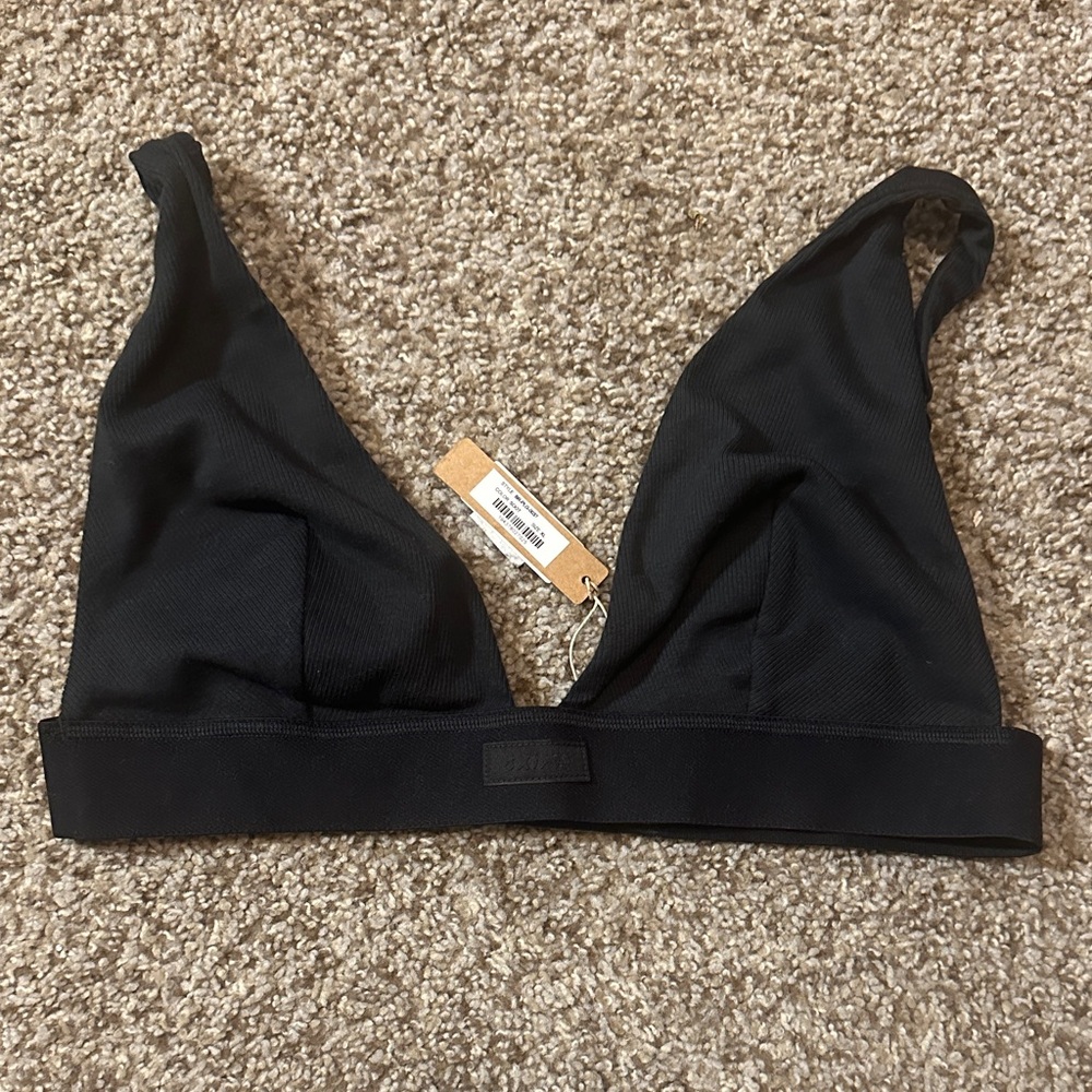 NWT Skims Black Women's Bralette